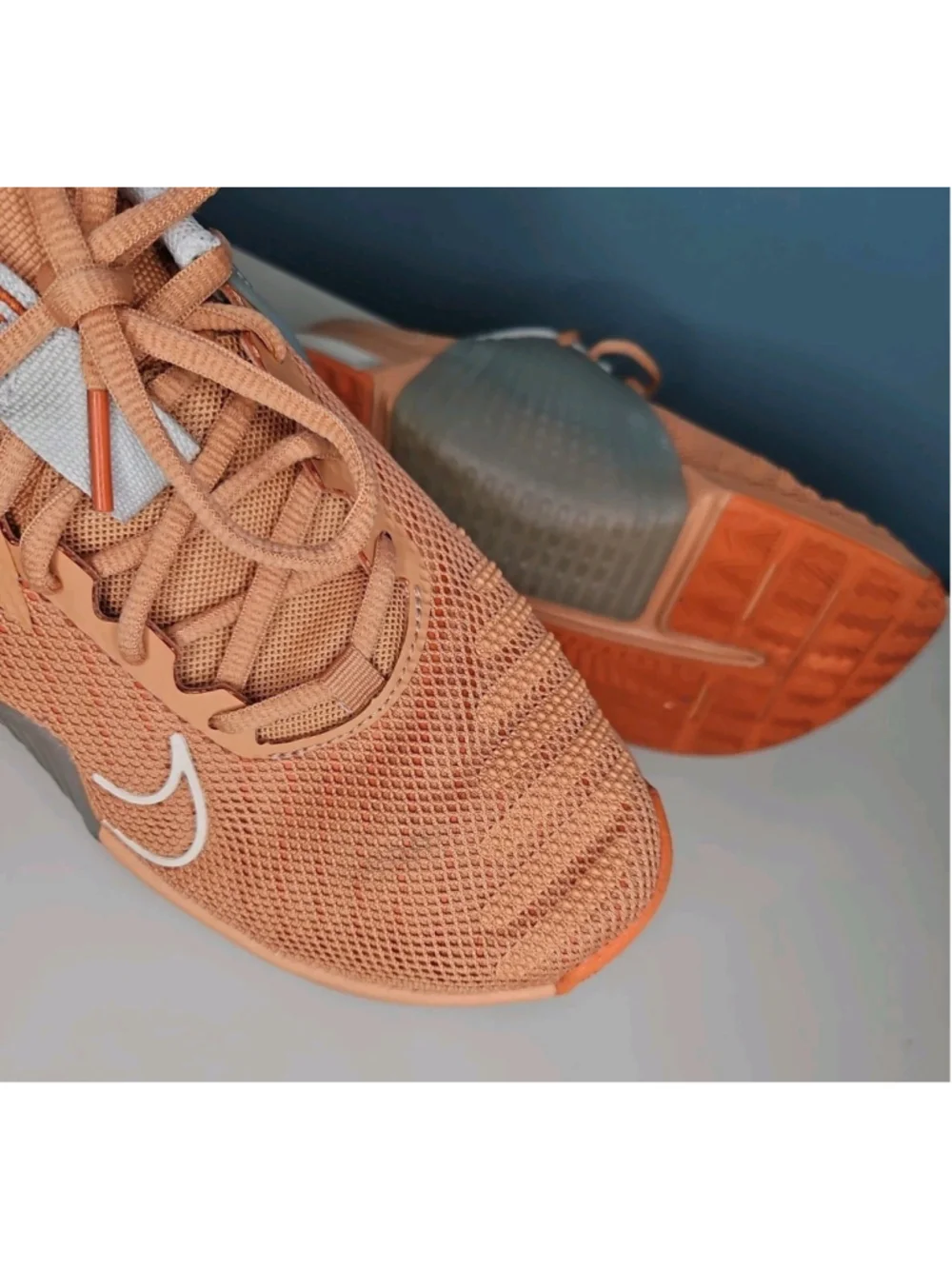 Nike Metcon 9 Flyease Training Shoes Sneakers DZ2537-200 Amber Brown 8.5